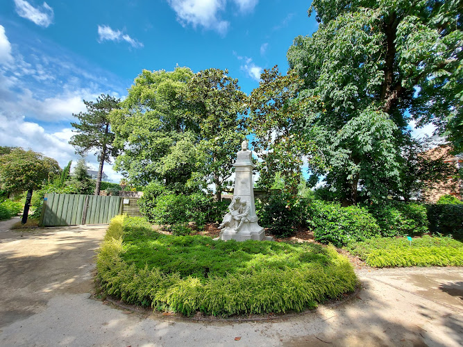 Statue de Jules Verne