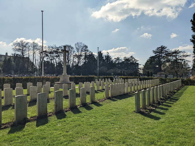 Commonwealth War Graves WW2