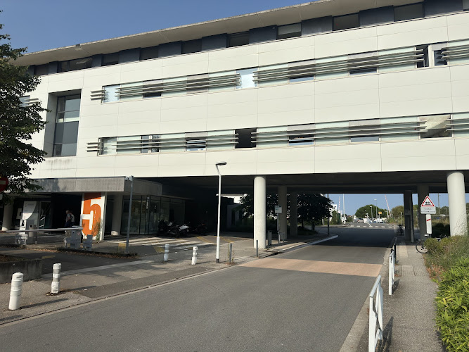 Dr Loïc Perrot – Pneumologue