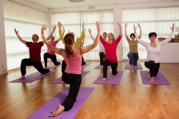 AYOG – cours et ateliers de yoga