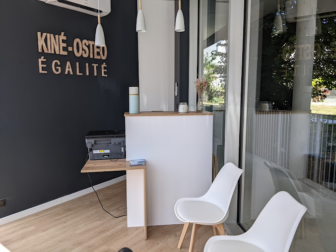 Basquin Louise Kinésitherapeute Rééducation Périnéale-Abdominale-Grossesse-Douleurs Pelviennes- Périnée homme/femme