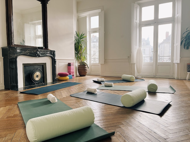 Loar Yoga