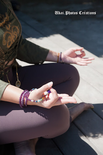 Live Yoga with Valérie