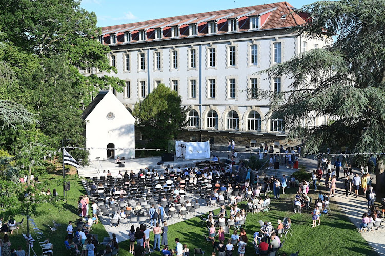 ASSOCIATION FAMILIALE GESTION LOQUIDY College et Lycee St Joseph du Loquidy