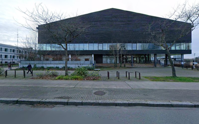 Gymnase du lycée Nelson Mandela