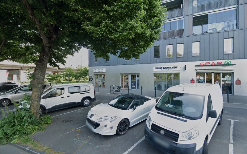 Amazon Locker – Madhav